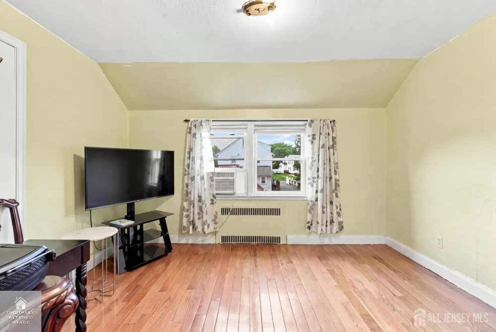 928 Beechwood Court Plainfield, NJ 07060