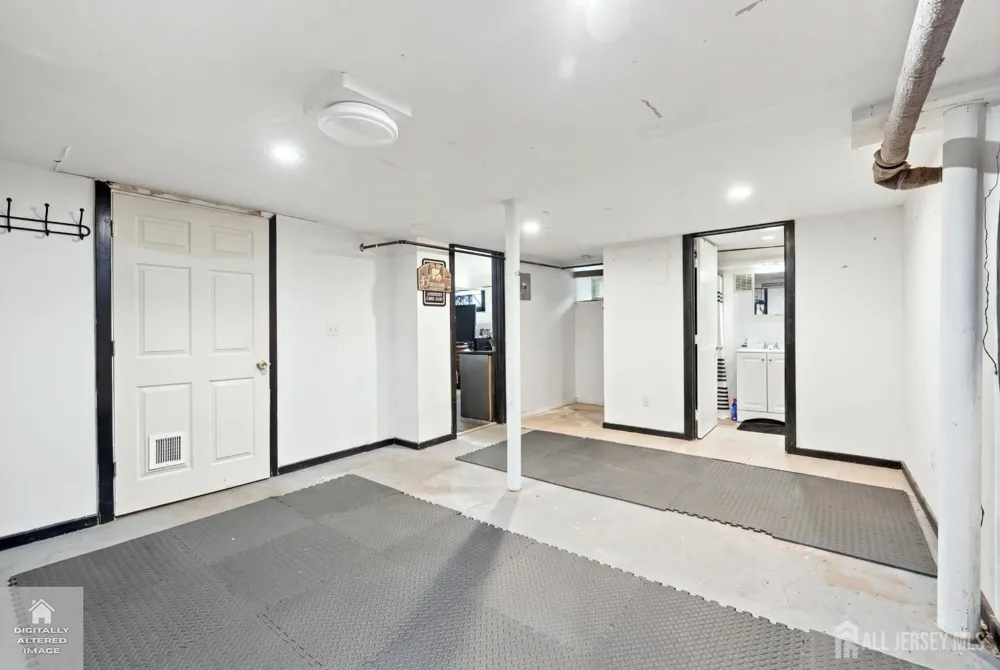 928 Beechwood Court Plainfield, NJ 07060