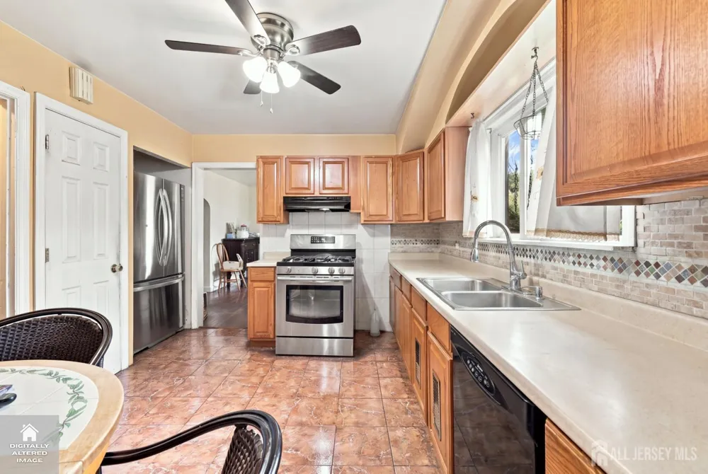 928 Beechwood Court Plainfield, NJ 07060