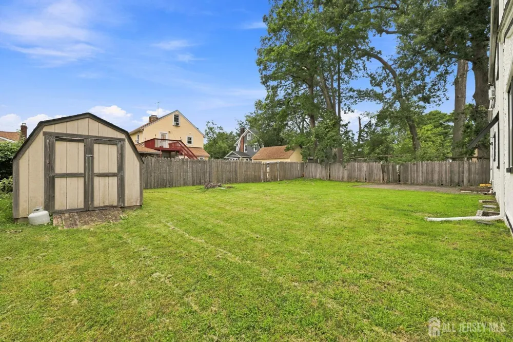 928 Beechwood Court Plainfield, NJ 07060