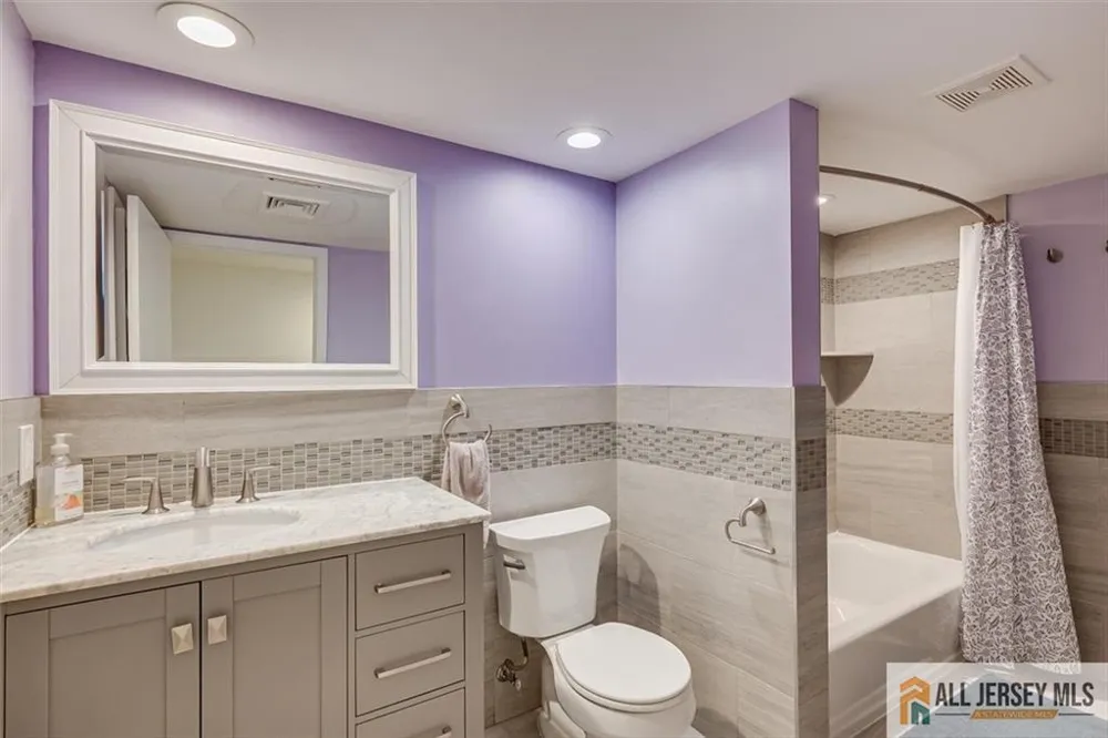 228 Norris Avenue Metuchen, NJ 08840
