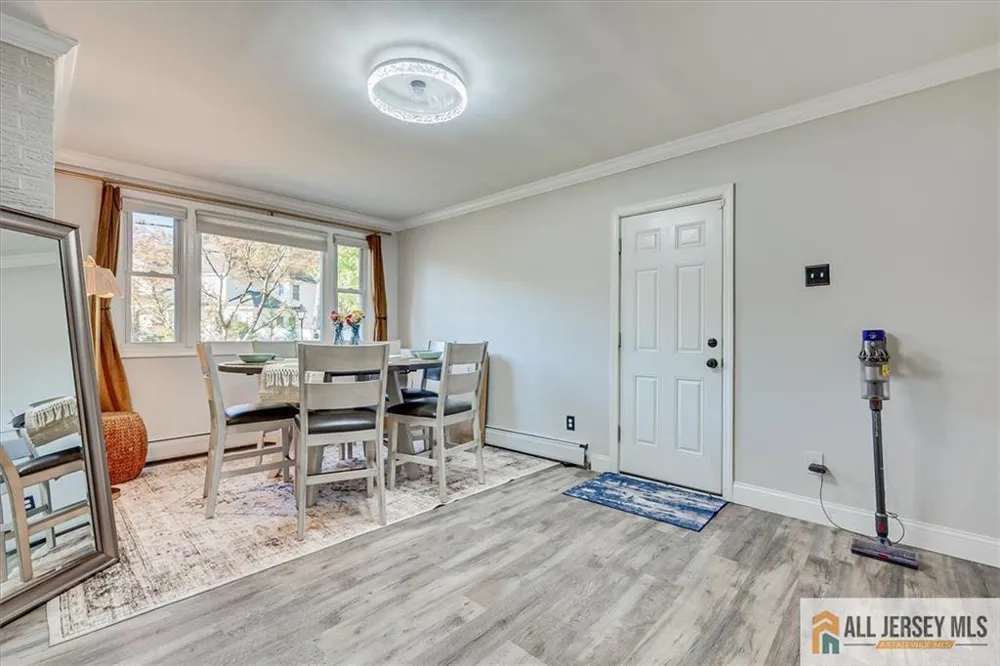 228 Norris Avenue Metuchen, NJ 08840