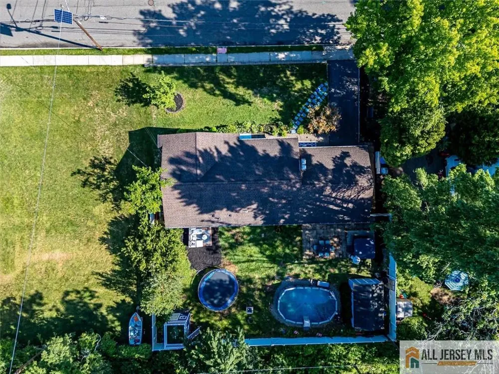 228 Norris Avenue Metuchen, NJ 08840