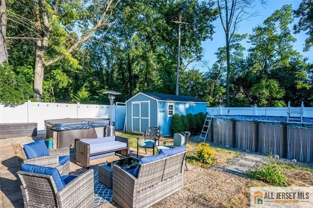228 Norris Avenue Metuchen, NJ 08840