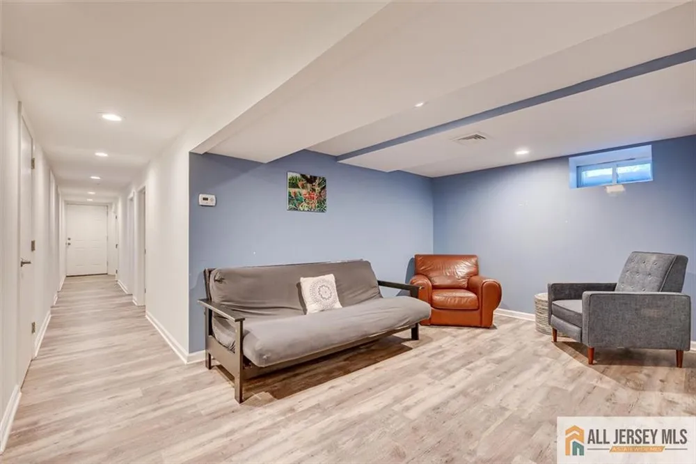 228 Norris Avenue Metuchen, NJ 08840