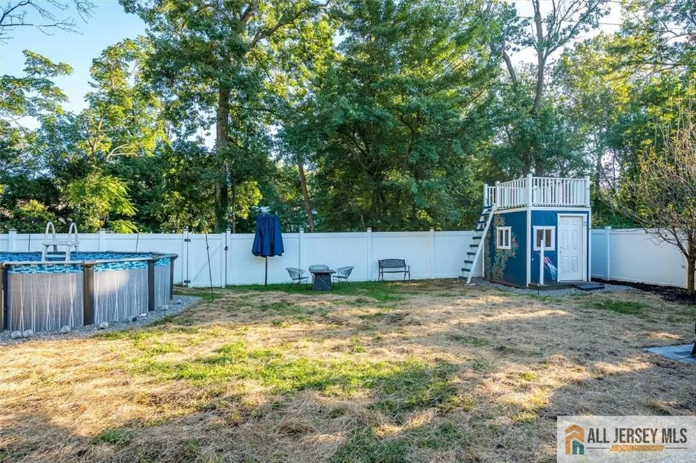 228 Norris Avenue Metuchen, NJ 08840