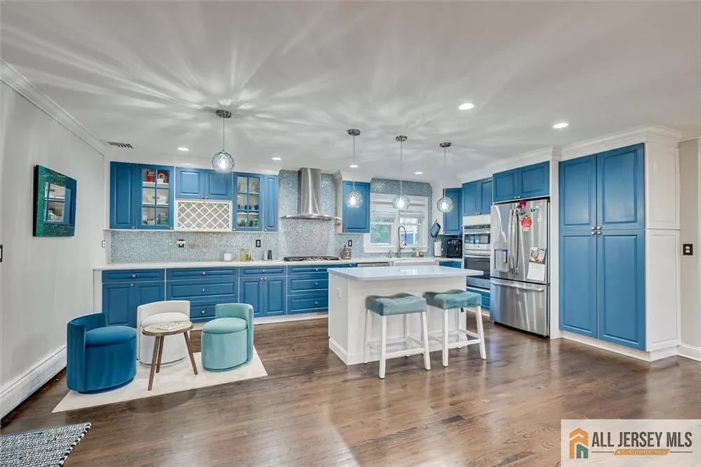 228 Norris Avenue Metuchen, NJ 08840