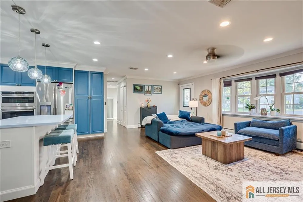 228 Norris Avenue Metuchen, NJ 08840