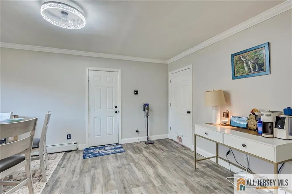 228 Norris Avenue Metuchen, NJ 08840