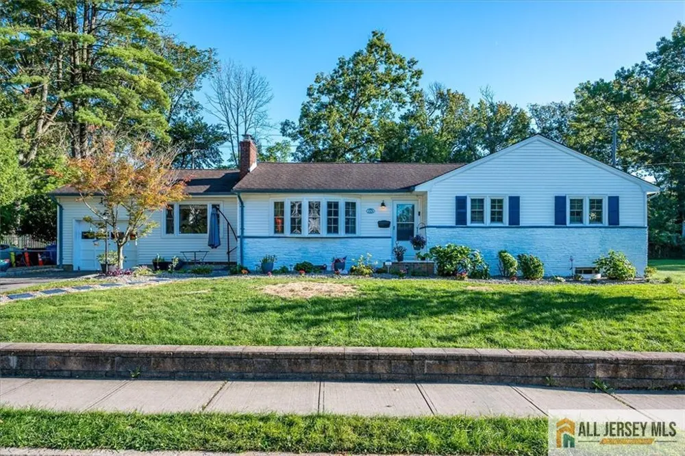 228 Norris Avenue Metuchen, NJ 08840