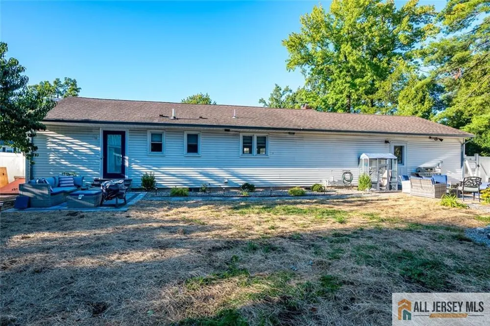 228 Norris Avenue Metuchen, NJ 08840