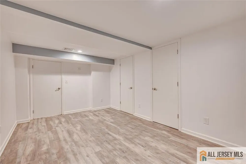 228 Norris Avenue Metuchen, NJ 08840