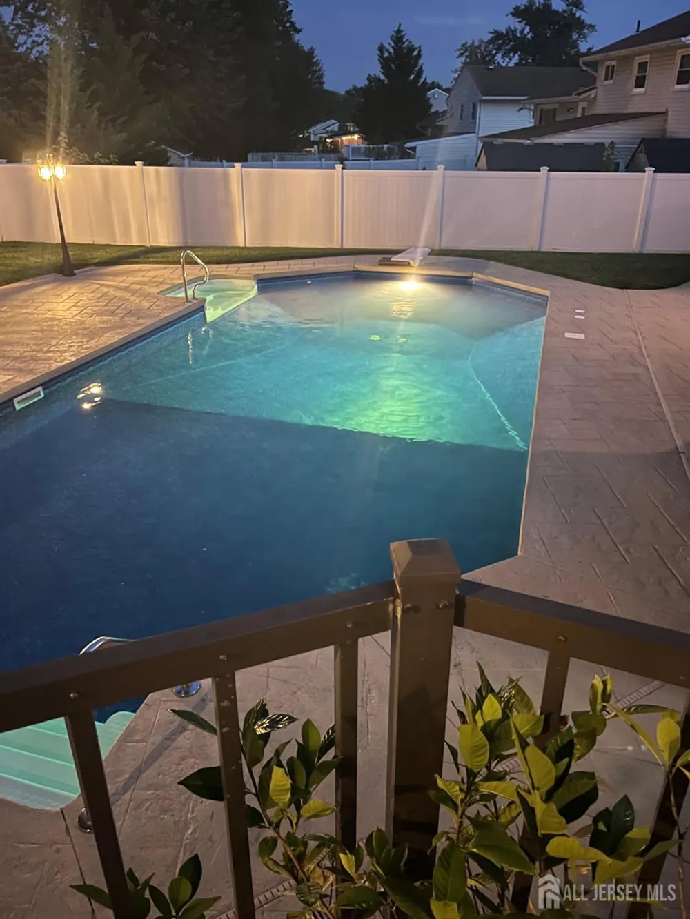 35 Richard Terrace Middletown, NJ 07748
