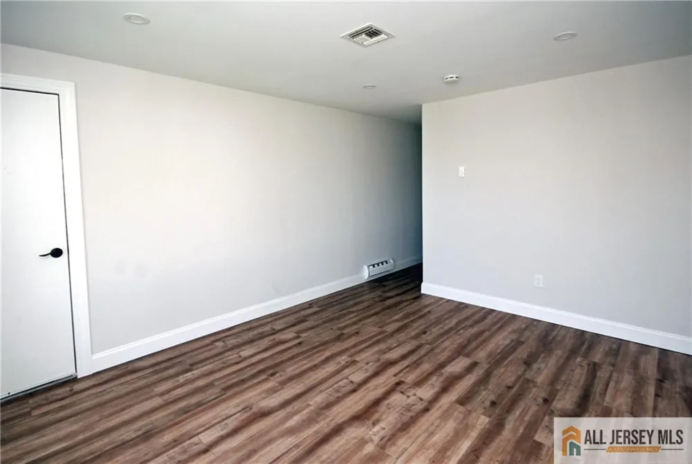 187 Newport Road #A Monroe, NJ 08831