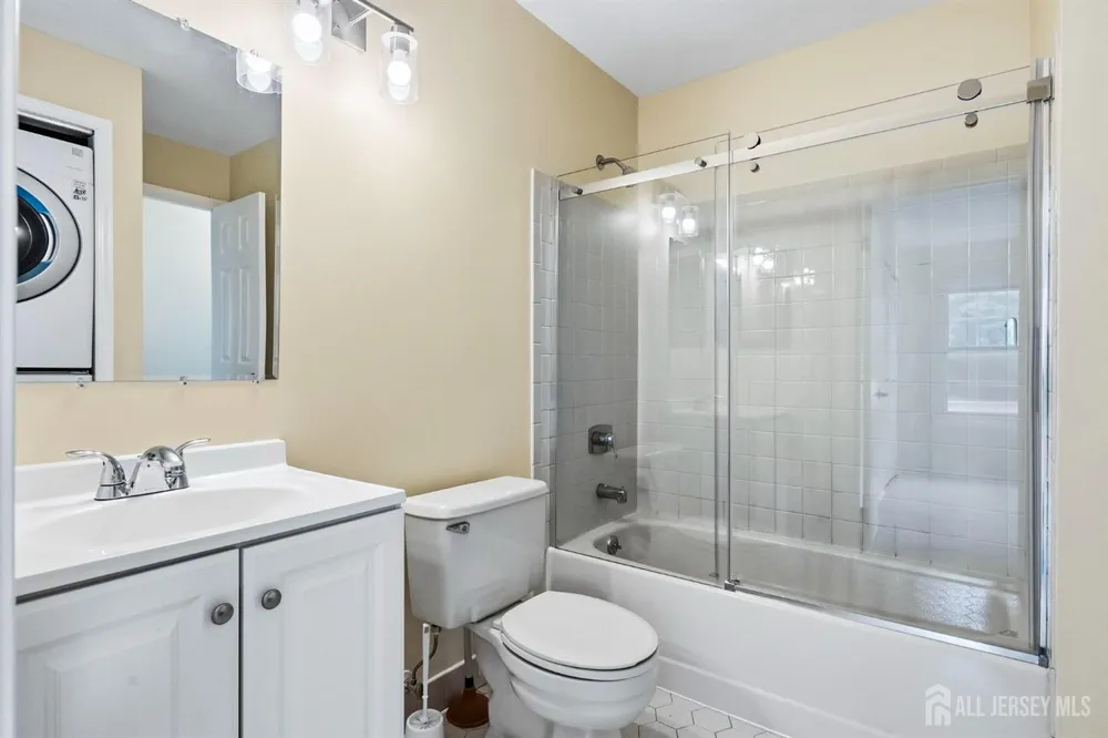 102 Morgan Place East Brunswick, NJ 08816