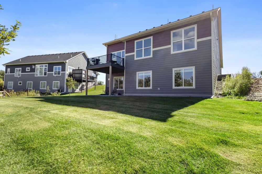 18374 Jurel Way Lakeville, MN 55044