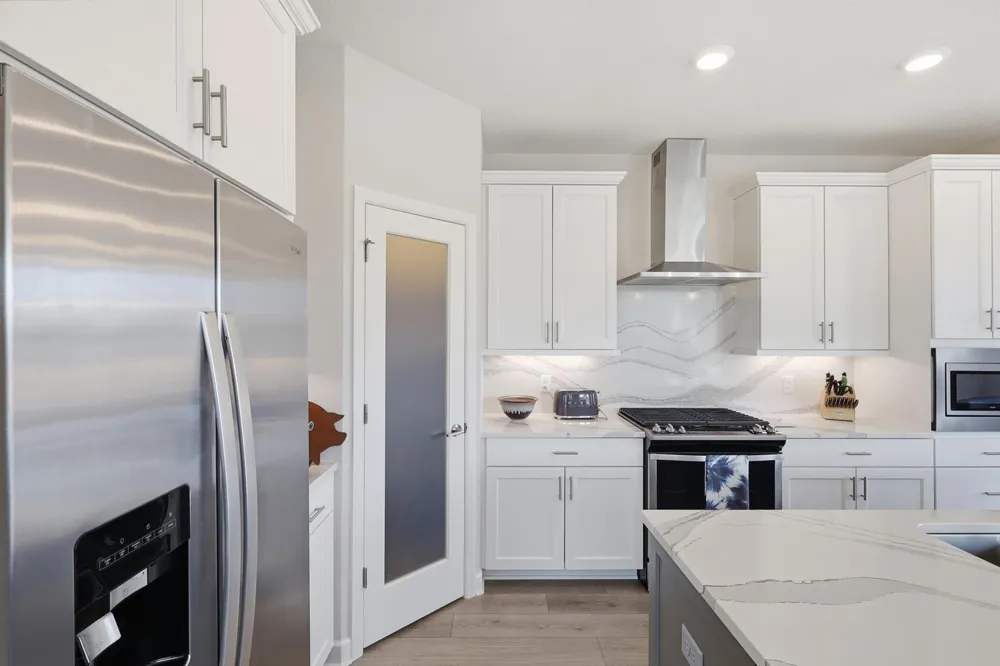 18374 Jurel Way Lakeville, MN 55044