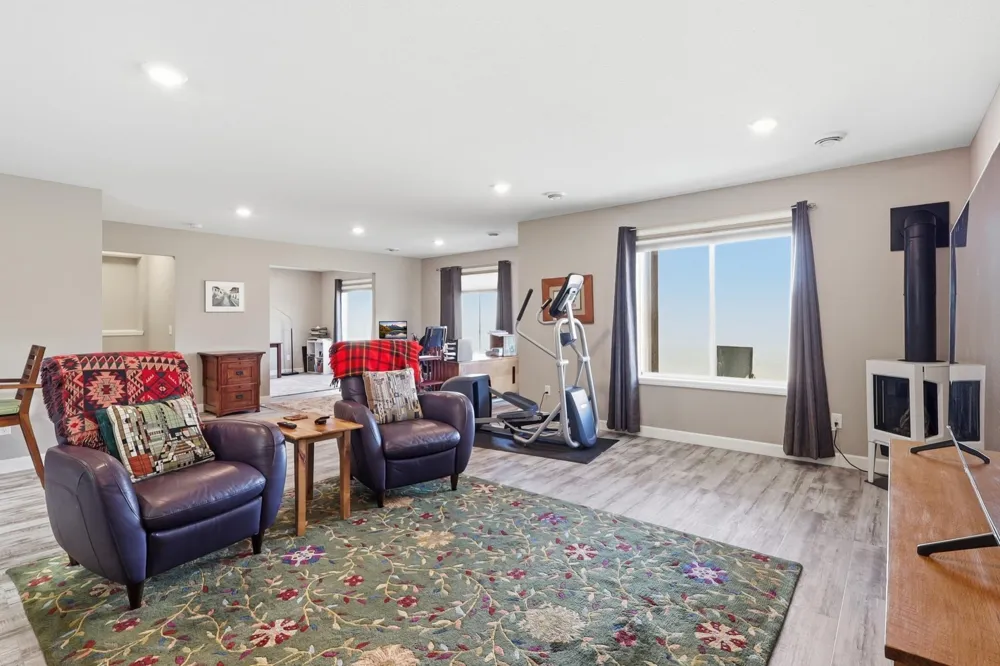 18374 Jurel Way Lakeville, MN 55044