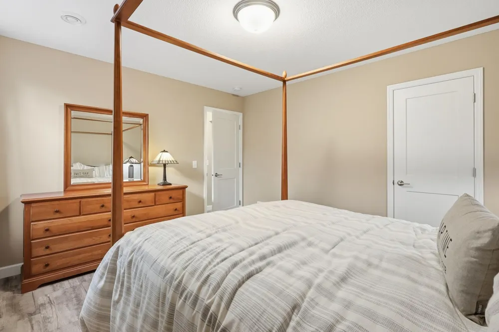 18374 Jurel Way Lakeville, MN 55044