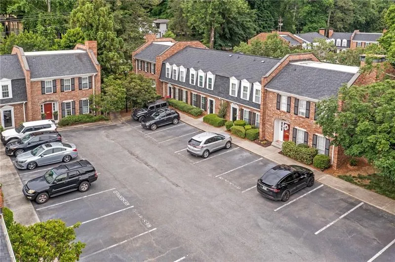 10 Market Square Place NW Atlanta, GA 30318