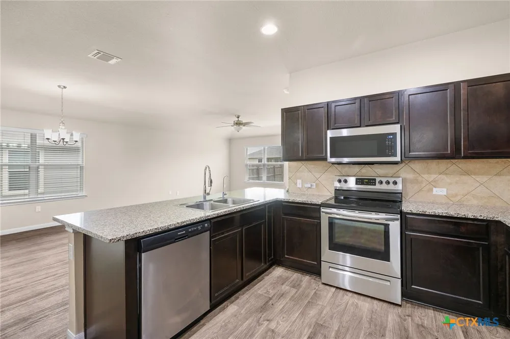 210 Garcitas Creek Lane Hutto, TX 78634