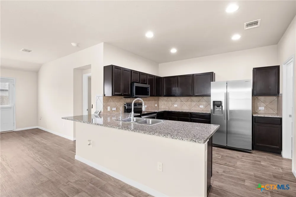 210 Garcitas Creek Lane Hutto, TX 78634