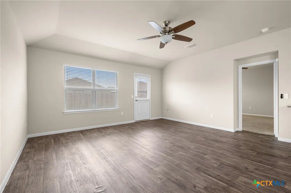 210 Garcitas Creek Lane Hutto, TX 78634
