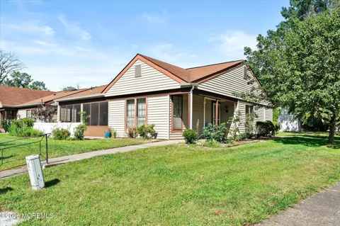 668 Farrington Court