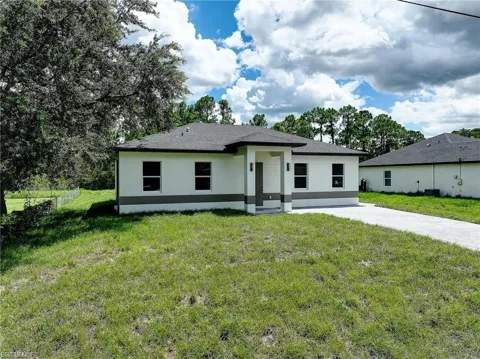 940 Lakeside Drive