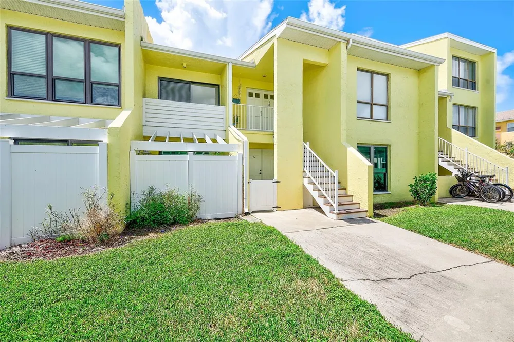 1 WINDRUSH BOULEVARD #77 Indian Rocks Beach, FL 33785