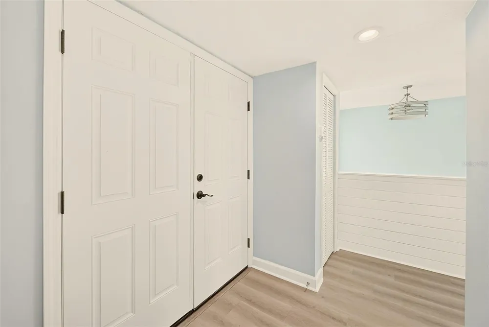 1 WINDRUSH BOULEVARD #77 Indian Rocks Beach, FL 33785