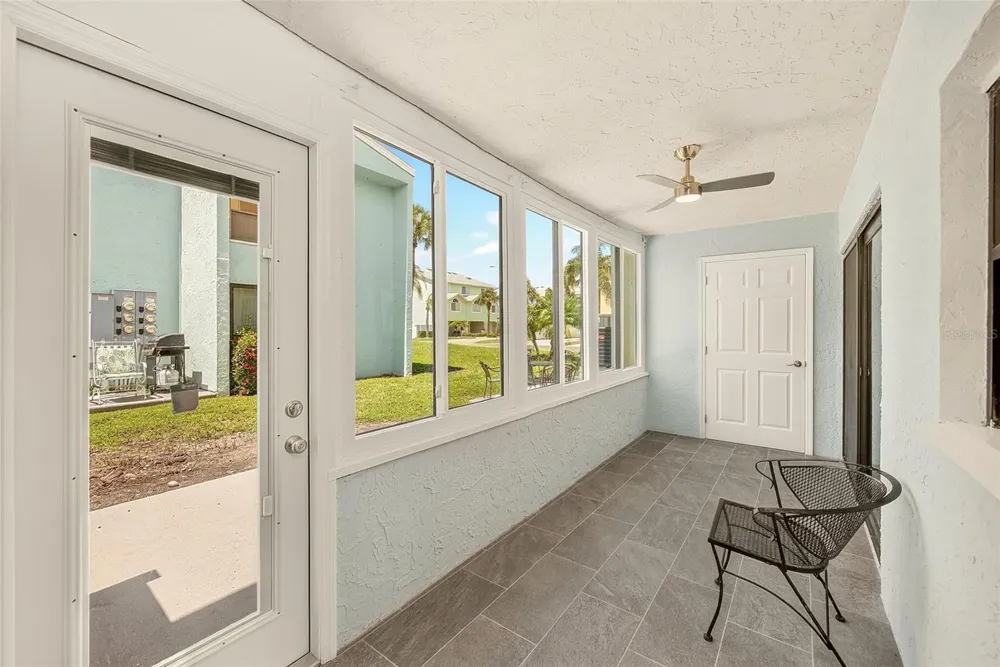 1 WINDRUSH BOULEVARD #77 Indian Rocks Beach, FL 33785