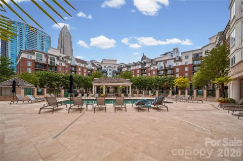 300 W 5th Street