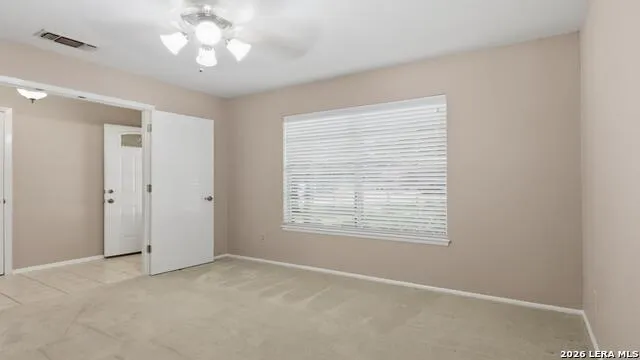 1702 CHESTNUT ST Floresville, TX 78114