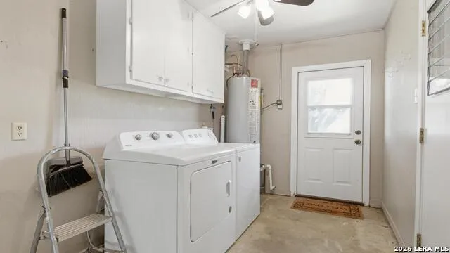 1702 CHESTNUT ST Floresville, TX 78114