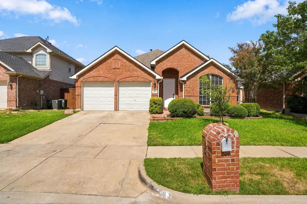 3105 Nighthawk Lane Little Elm, TX 75068