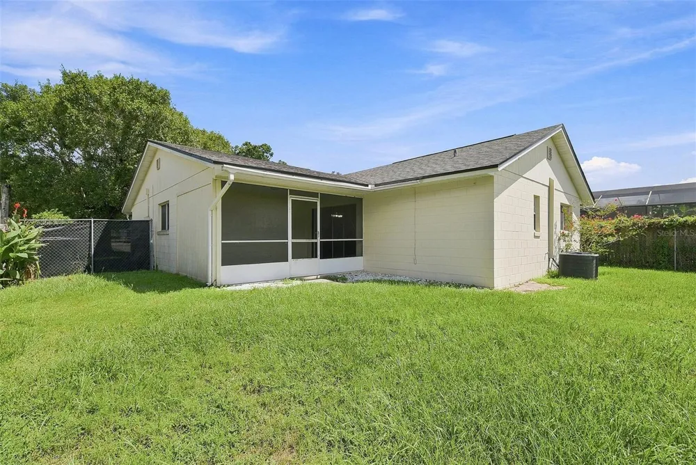 7720 LAKESIDE WOODS DRIVE Orlando, FL 32810