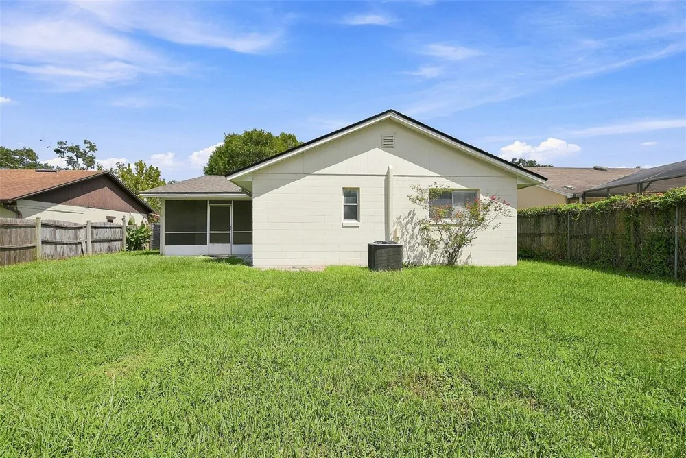 7720 LAKESIDE WOODS DRIVE Orlando, FL 32810