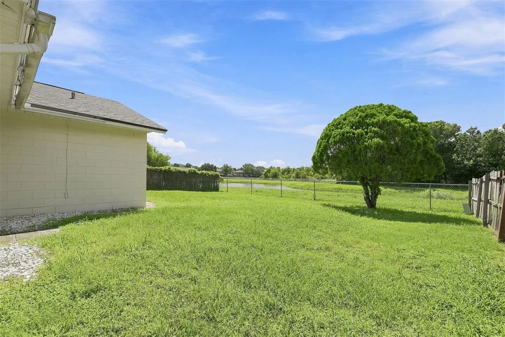 7720 LAKESIDE WOODS DRIVE Orlando, FL 32810