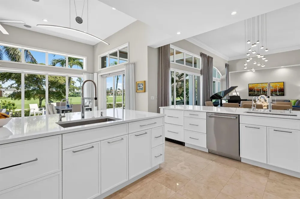 7037 SE Harbor Circle Stuart, FL 34996