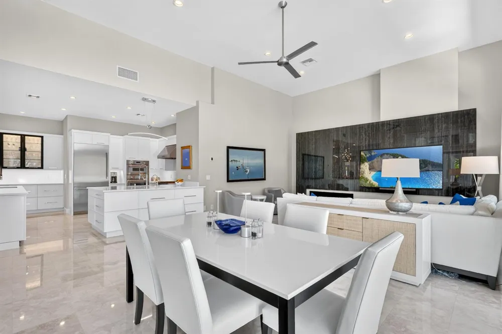 7037 SE Harbor Circle Stuart, FL 34996