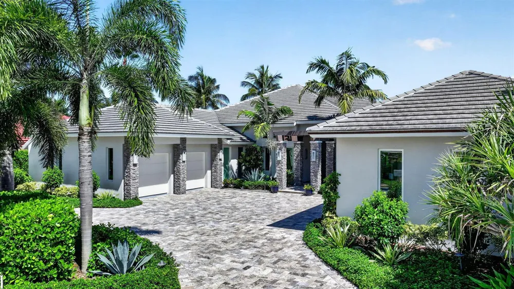 7037 SE Harbor Circle Stuart, FL 34996