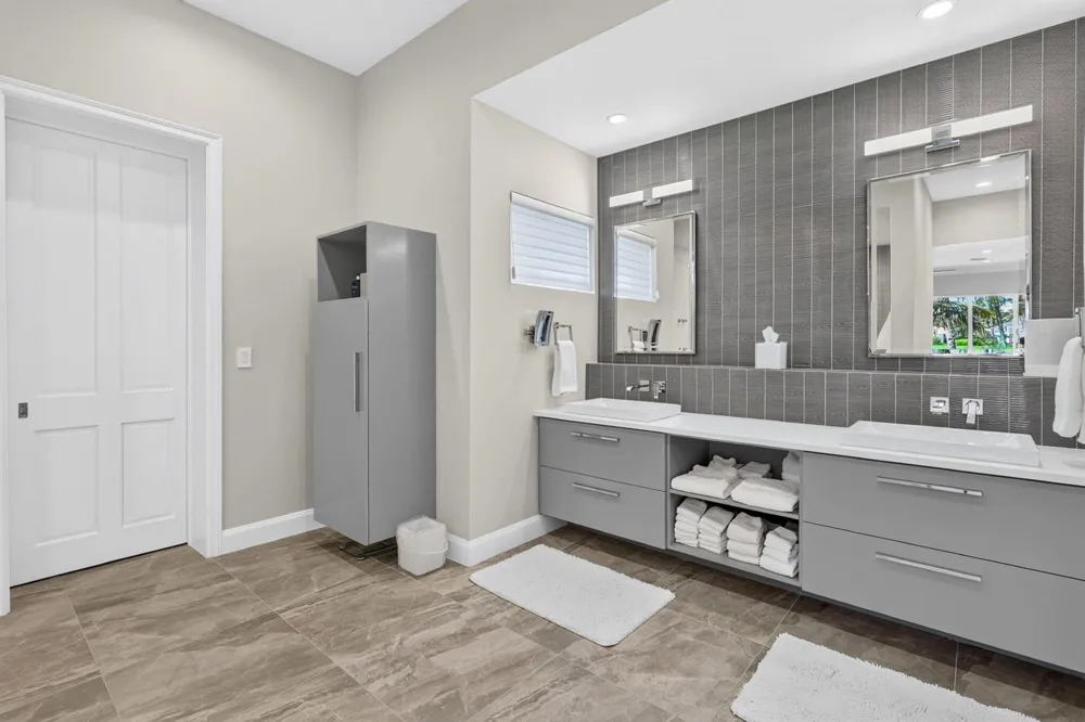 7037 SE Harbor Circle Stuart, FL 34996
