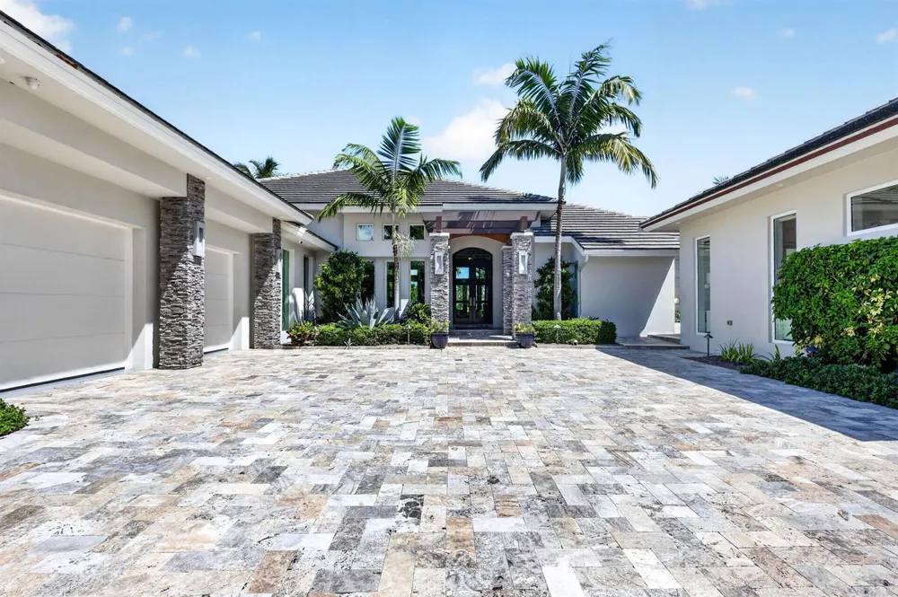 7037 SE Harbor Circle Stuart, FL 34996