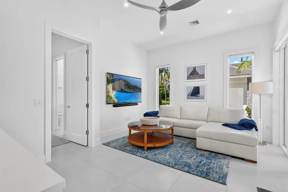 7037 SE Harbor Circle Stuart, FL 34996