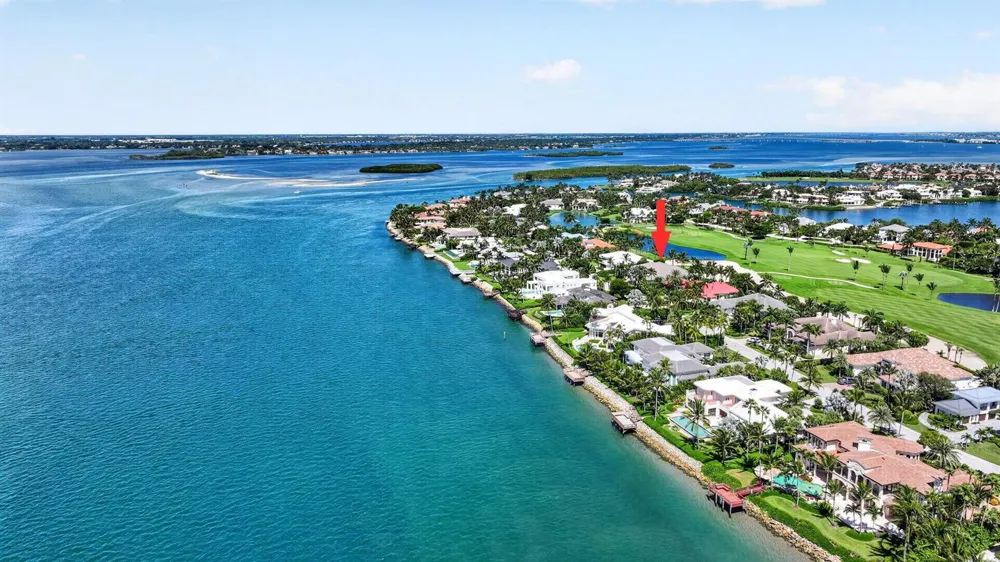 7037 SE Harbor Circle Stuart, FL 34996