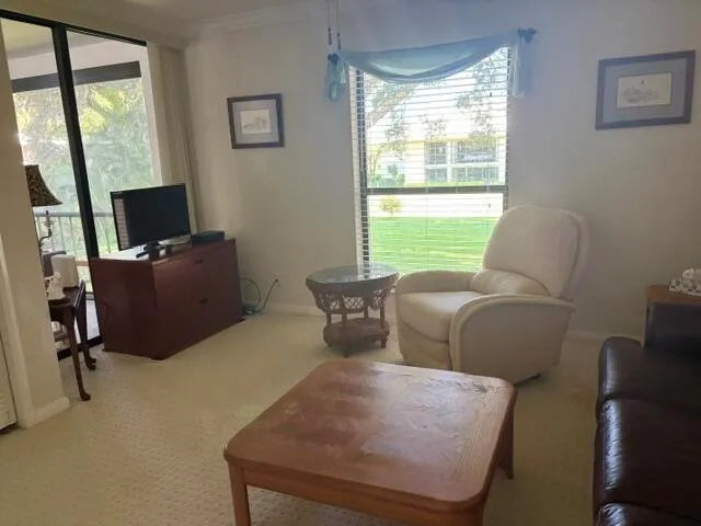 7 SE Turtle Creek Drive #F Tequesta, FL 33469