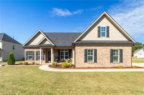 252 Rosewood Drive