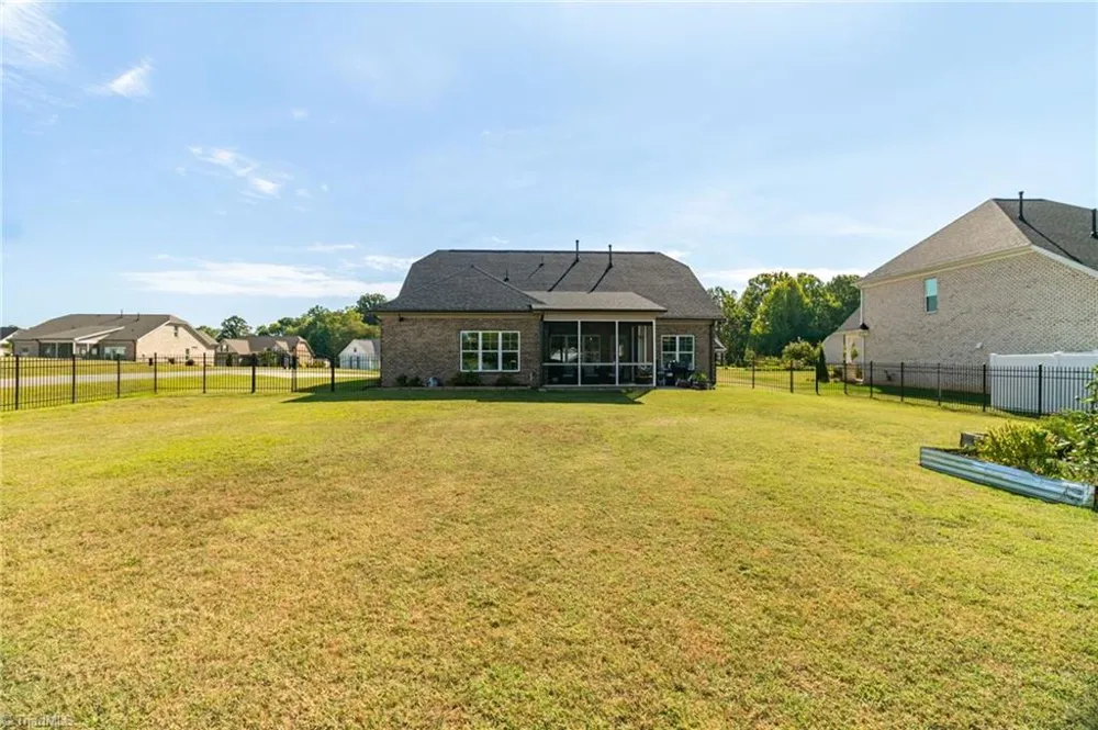 252 Rosewood Drive Winston-Salem, NC 27127