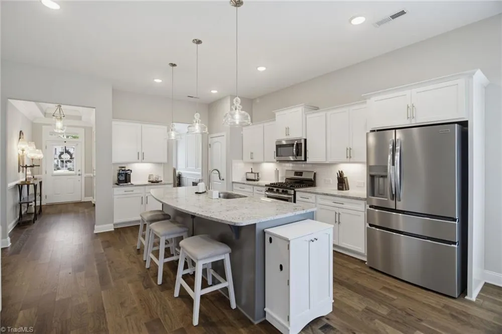 252 Rosewood Drive Winston-Salem, NC 27127